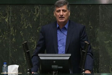 تذکر یک نماینده مجلس به صداوسیما؛ از کسانی که بدنبال تسویه حساب سیاسی هستند، استفاده نکنید/ برخی از برنامه ها به دنبال تخریب و تضعیف مجلس هستند