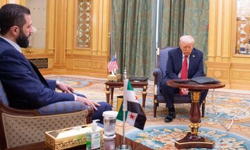 ترامپ عمده تحریمهای سوریه را به شکل دائمی لغو کرد/ دمشق باید تحریمها علیه ایران و روسیه را اجرا کند