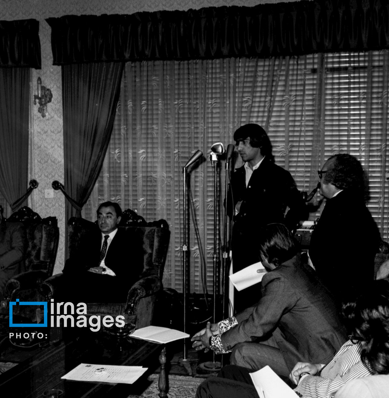 تصاویر کمتر دیده شده از دهه سوم زندگی بهرام بیضایی/ ۵۳ سال پیش در خانه هنرمندان سینما