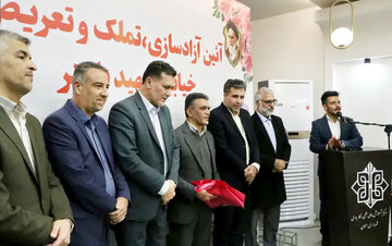 تقدیر از مدیر مخابرات شهرستان سمنان بهپاس نقش کلیدی در همکاری با شهرداری در توسعه زیرساخت شهری