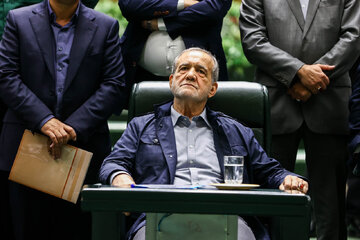 تندروها چه میخواستند و چه شد؛ همه پشت دولت درآمدند/ بررسی اعتراض اصولگرایان به اقدامات طیفهای تندرو