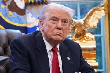 توهین ترامپ به ایلهان عمر: او آشغال است / سومالی بوی بد میدهد، آنها از جهنم میآیند