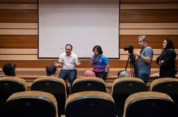 حضور فیلمساز قزوینی در جشنواره سینماحقیقت با مستند «گاهی عشق کافیست»