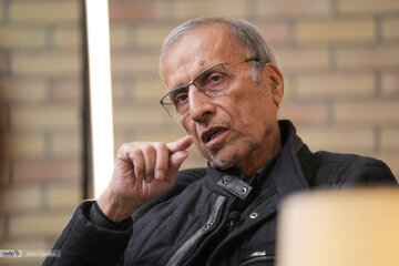 خانیکی: نگاه غالب در مسئله فیلترینگ، تهدید است/ بچههای ۳-۴ ساله با انواع فیلترشکنها آشنا شده اند