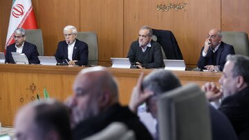 خبر مهم وزیر نفت درباره تغییر میزان سوختگیری با کارتهای سوخت/ بنزین ۵ هزار تومانی، مصرف روزانه را چقدر کاهش داد؟