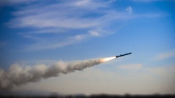 خلیجفارس تنها شاهد رزمایش نظامی نبود؛ شاهد تداوم روح مقاومت یک ملت بود/ اقتدار سپاه در خلیج فارس به نمایش درآمد