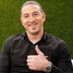 در ایران پول جایگزین فوتبال شده