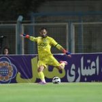 دستیار اوسمار پیراهن یک استقلالی را به یادگار برد!