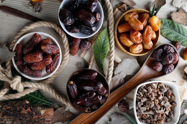 دیابتیها با چای چه بخورند؟/ خرما بدترین، استویا بهترین/ تنقلاتی با بیشترین خیز قندی