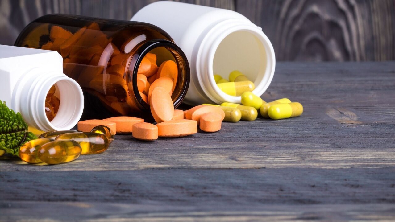 نگذارید این قرص‌ها در گلو گیر کنند/ راه‌های جلوگیری از گیر کردن قرص در گلو  