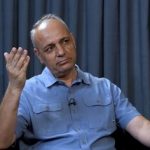 زیدآبادی: وقتی با مسئولان گفت‌وگو می‌کنیم درمی‌یابیم که گویی در جهانی دیگر به سر می‌برند / کشور در وضعیت تعلیق و بلاتکلیفی است