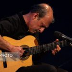 سهیل نفیسی، صحنه را یکنفره به دست گرفت