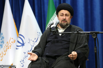 سید حسن خمینی: کسانی که نقش دولت در جنگ ۱۲ روزه را کمرنگ جلوه دادند بی انصافی کردند/ باور کنیم که حکومت از آن مردم است