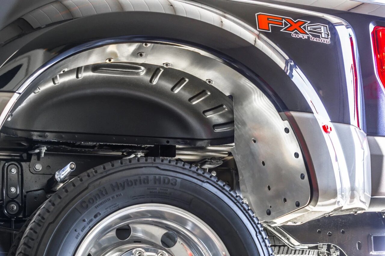 شلگیر ماشین چیست؟ / بررسی قطعهای پنهان با اهمیت بالا