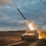 شلیک موشک از خودروی لوکس / جنگ بیامو را تغییر داد