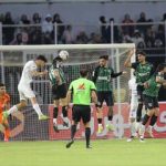 ضارب افشین پیروانی، ضارب استقلالیها شد