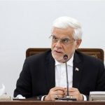 عارف: در انقلاب دو بال دانشجو و بازاری به میدان آمدند/معاون اول پزشکیان چه تاکیدی درباره مناطق محروم و مرزی داشت؟