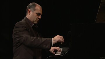 عاشق باران‌های رشت و رِن/ بردیا صدرنوری دو قطعه تازه منتشر کرد