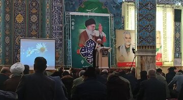 عضو مجلس خبرگان رهبری: عدهای خواص دنبال ایجاد شکاف در جامعه هستند/ دشمنان خانواده ها را در تیررس حملات فرهنگی خود قرار داده اند