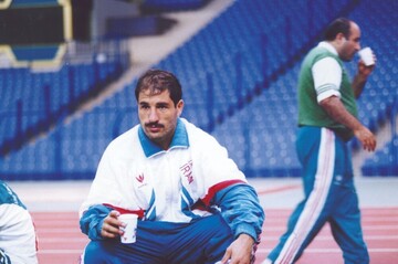 علی اکبر استاد اسدی: مردم که هیچ؛ برای این تیمملی فقط پول مهم است!