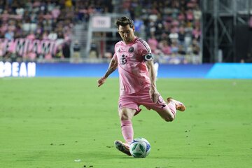 عکس | بادیگاردهای مسی در آمریکا؛ آنها امنیت لئو را تضمین میکنند!