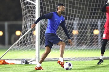 عکس | واکنش رامین رضاییان به بدن آماده کریستیانو رونالدو