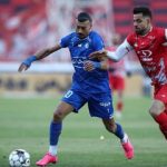 عکس| وضعیت عجیب چمن ورزشگاه اراک/ شبیه همه چیز غیر از دایره!