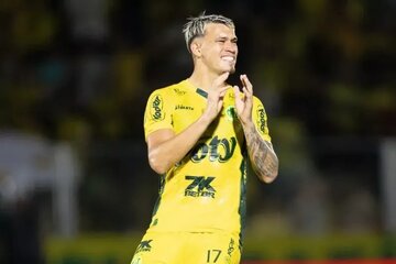 عکس | گزینه جدید پرسپولیس برای خط حمله؛ مهاجم سریآ در لیست اوسمار