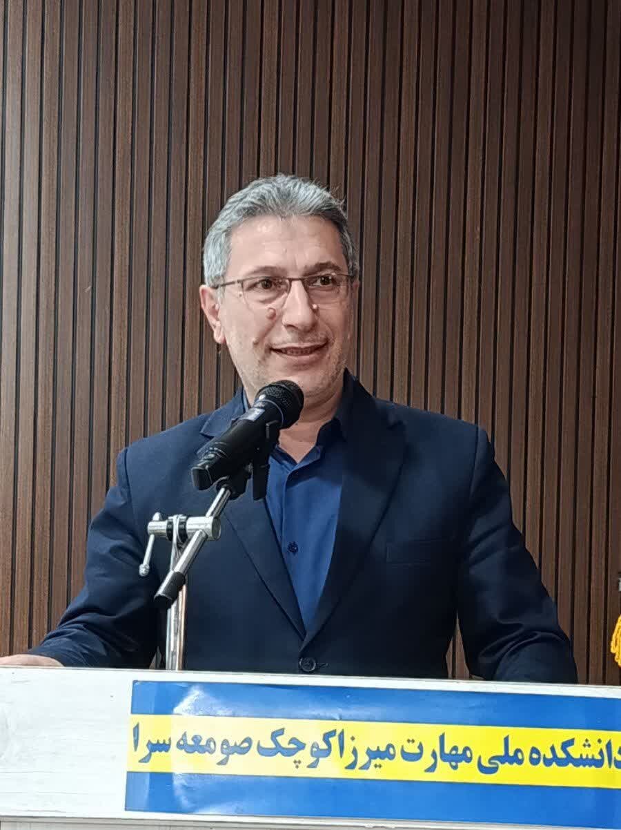 فرماندارصومعه سرا: توسعه و پیشرفت محصول اندیشه است که از دانشگاه بروز و ظهور پیدا می کند. فرماندارصومعه سرا: توسعه و پیشرفت محصول اندیشه است که از دانشگاه بروز و ظهور پیدا می کند.