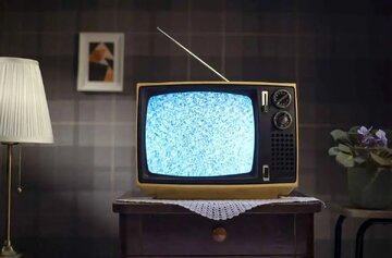 فقط سریالهای قدیمی و خاطره انگیز تلویزیون است که بیننده دارد/ حتی اگر کار خوب جدیدی هم تولید شود مخاطب سراغش نمی رود