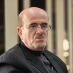 لاهوتی اعلام کرد:سازمان چای به قوت خود باقی می ماند اما تصدی ها را به بخش خصوصی واگذار خواهد کرد