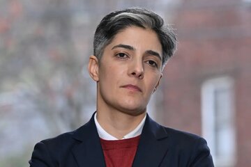 لیلا بزرگ؛ این زن ایرانی در کابینه ممدانی کیست؟ آیا او نیویورکیها را خانهدار میکند؟/ عکس