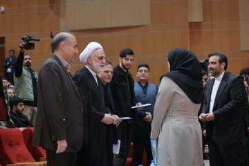 مبارزه با فساد بیهیاهو اما قاطع ادامه دارد