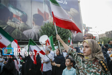 معاون سیاسی سپاه: جوان ایرانی گرفتار شده در محاصره تبلیغاتی دشمن، فقط با اقناع، از دام خارج میشود/ دشمن میخواهد آثار مشعشع مفاهیم انقلابی را محو کرد