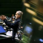 مقایسه سوال از رئیس جمهوری در دولت پزشکیان و احمدی نژاد/ پزشکیان مجری قوانین مصوب مجلس است؛ هیچ تخلفی نکرده/ طرح سؤال میتواند درست باشد