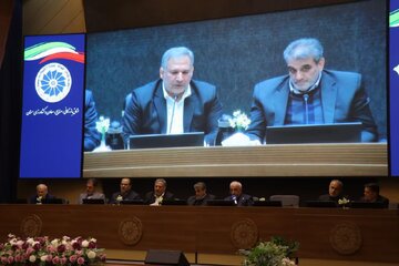 منشور ملی شکوفایی تولید و نقش کلیدی بخش خصوصی در توسعه اقتصادی استان سمنان