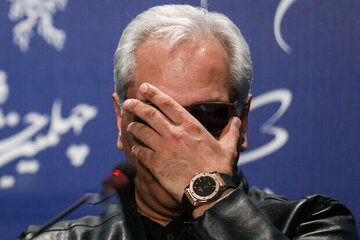 مهران مدیری زیر تیغ انتقاد کاربران؛ پایان محبوبیت یک ستاره؟/ چرا مهران مدیری دیگر طنزپرداز محبوب نیست؟ + توئیتها