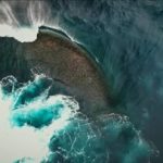 موجی که نباید وجود داشته باشد / نمایی شگفت‌انگیز از موج انفجاری در اقیانوس