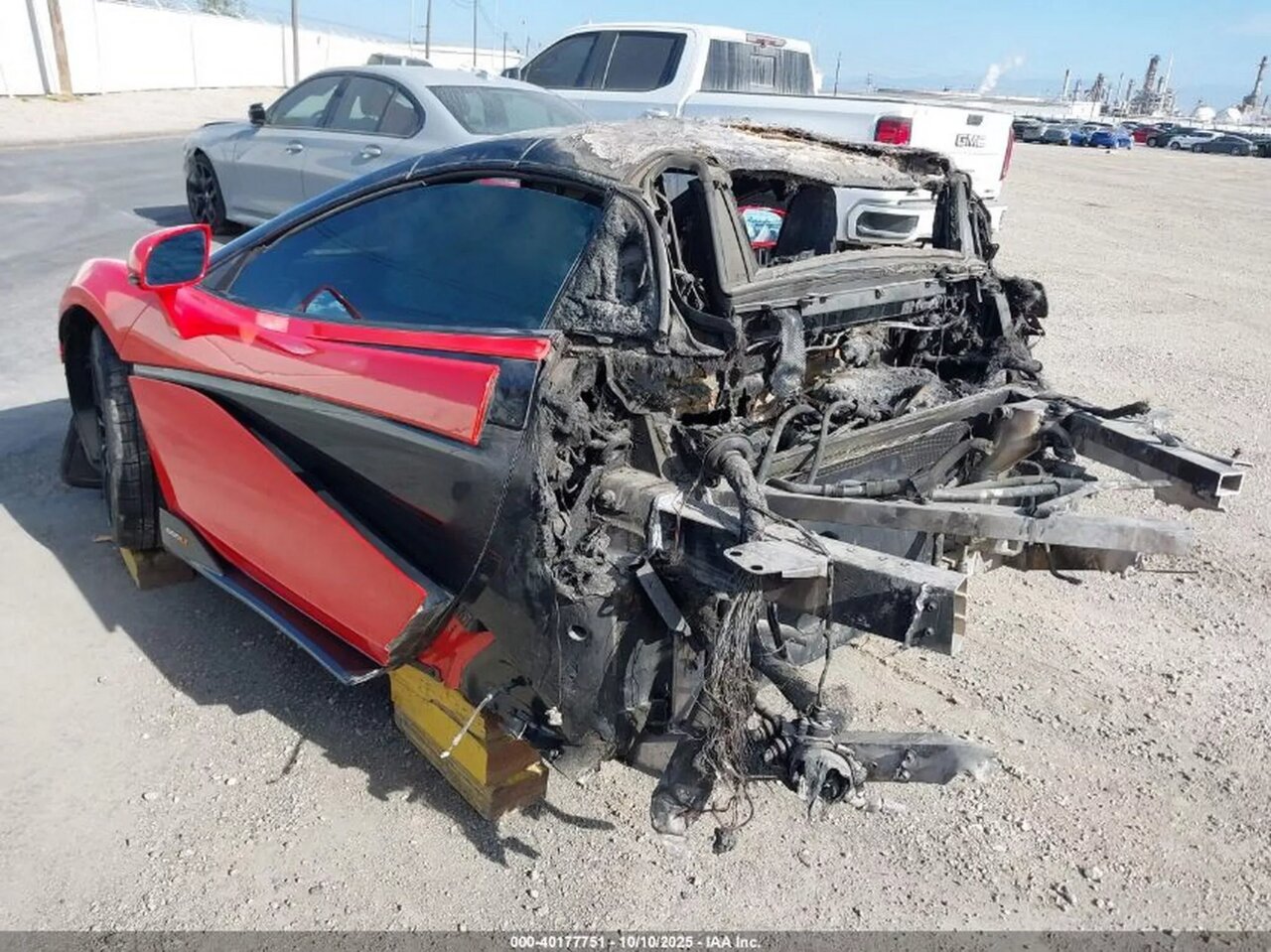 مکلارن فروخته میشود، ولی نصف آن!