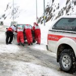 هلال‌احمر زنجان بیش از ۱۷۸ خودرو را از دل برف بیرون کشید