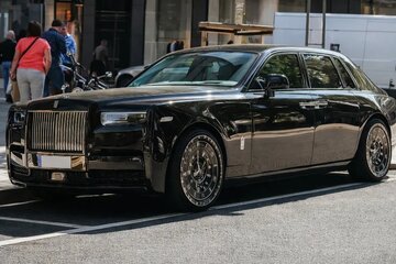 واقعی است یا هوش مصنوعی؟ / رینگهای این رولزرویس ساعت رولکس است