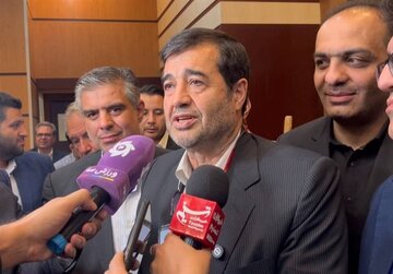 واکنش غیرمستقیم وزیر ورزش به حرفهای زنوزی