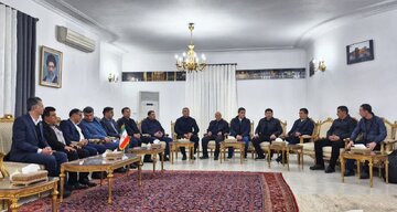 ورود هیئت اقتصادی ازبکستان به شیراز؛ تقویت مسیرهای تازه همکاری صنعتی در فارس