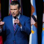 وزیر جنگ آمریکا در رسوایی سیگنال‌گیت محکوم شد