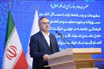 پاسخگویی و روایت صادقانه، بهترین حمایت از رسانههاست