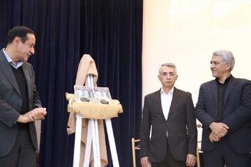 پاسداشت خاک با رویکرد علمی و قانونی؛
رونمایی از کتاب «دانش خاک، از ساختار تا قانون» در استان سمنان