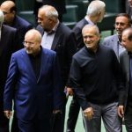 پرده برداری یک نماینده از نقشه جریانی خاص در مجلس برای کابینه چهاردهم؛ شاید بخواهند دولت را از نصاب بیندازند/ تلاش میکنند دولت در موضع ضعف قرار گیرد