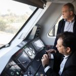 پزشکیان: دولت با تمام توان حامی توسعه راه‌آهن حومه تهران است/ رسانه‌ها مستمر پیگیری کنند