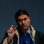 «پول گرفتن» و «نقد نوشتن»/ وقتی از صاحب اثر دستمزد میگیرید دیگر نمیتوانید بدیهایش بنویسید