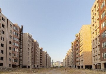 پیشبینی مشاوران املاک از وضعیت بازار مسکن تا پایان سال/ الان خانه بخریم یا نخریم؟